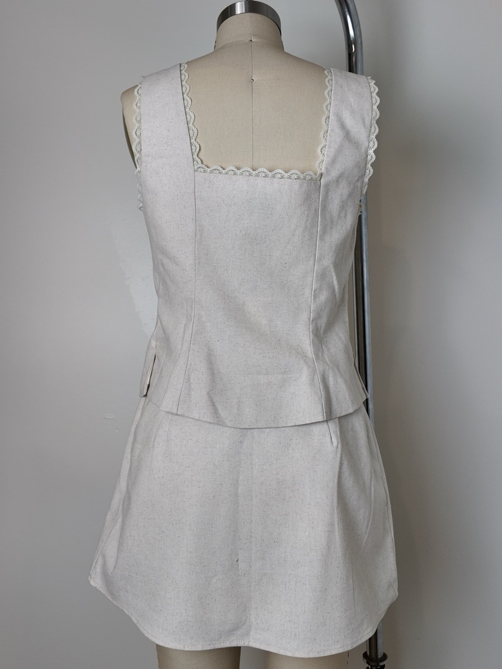Ivory Embroidered Two-Piece Skirt Set - Picture 4 of 4